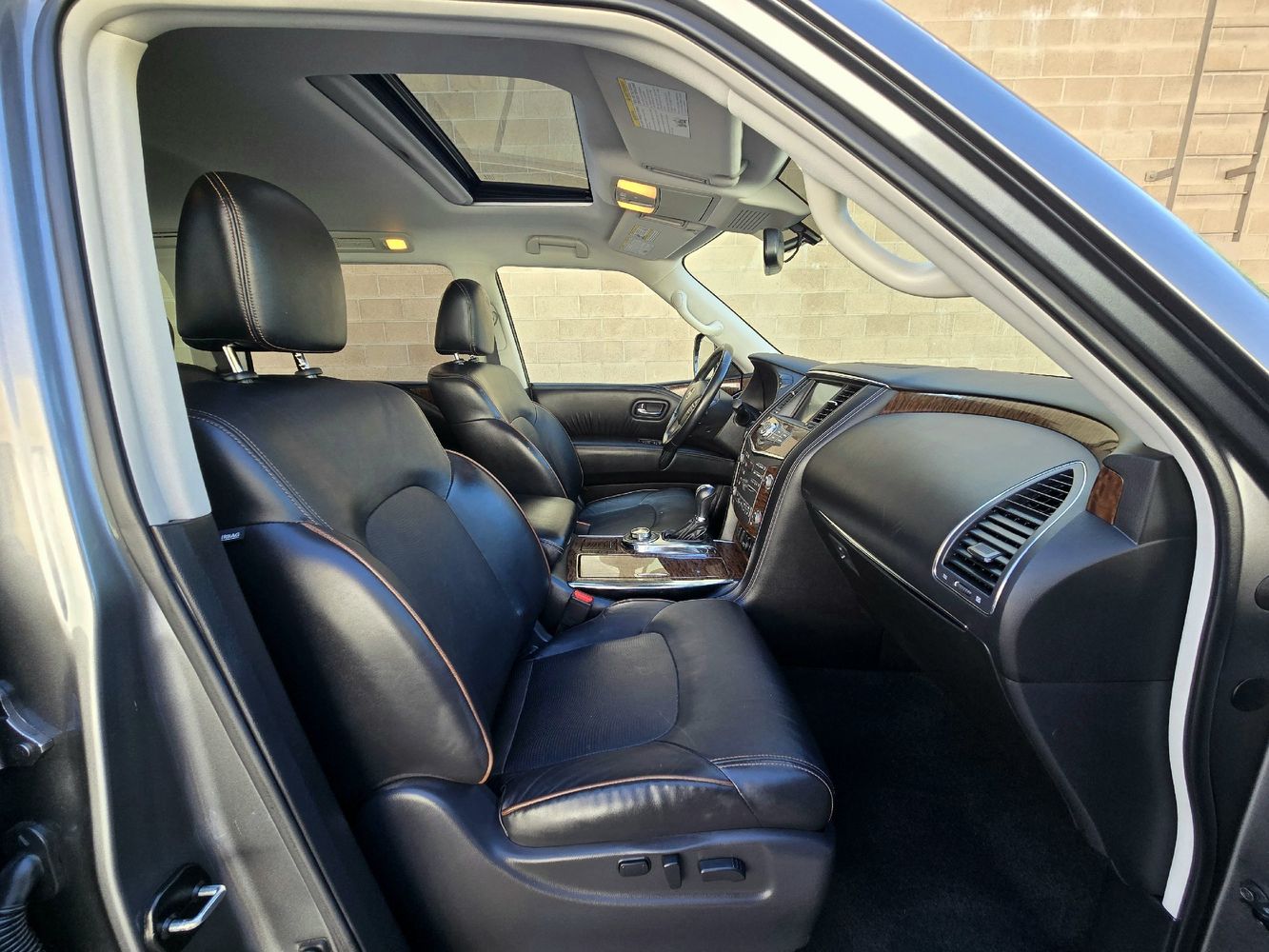 2018 Nissan Armada SL photo 42