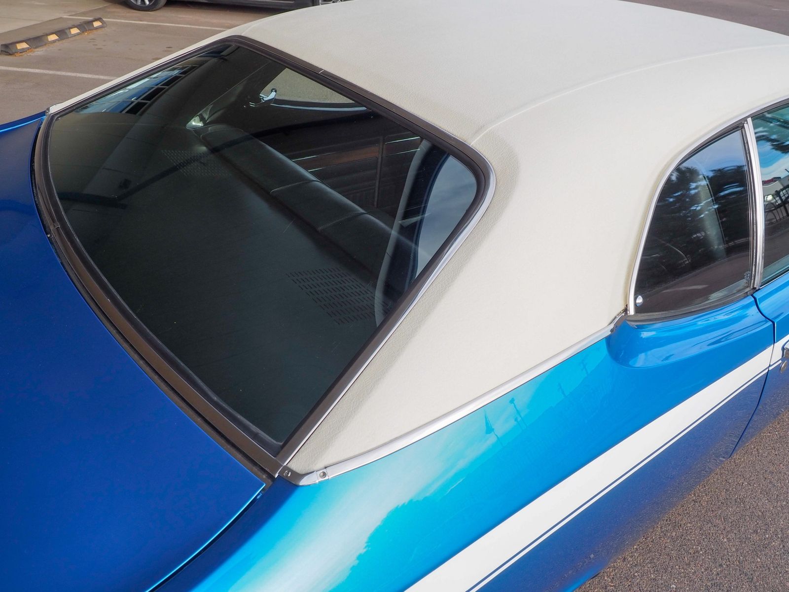 1972 Plymouth Duster 29