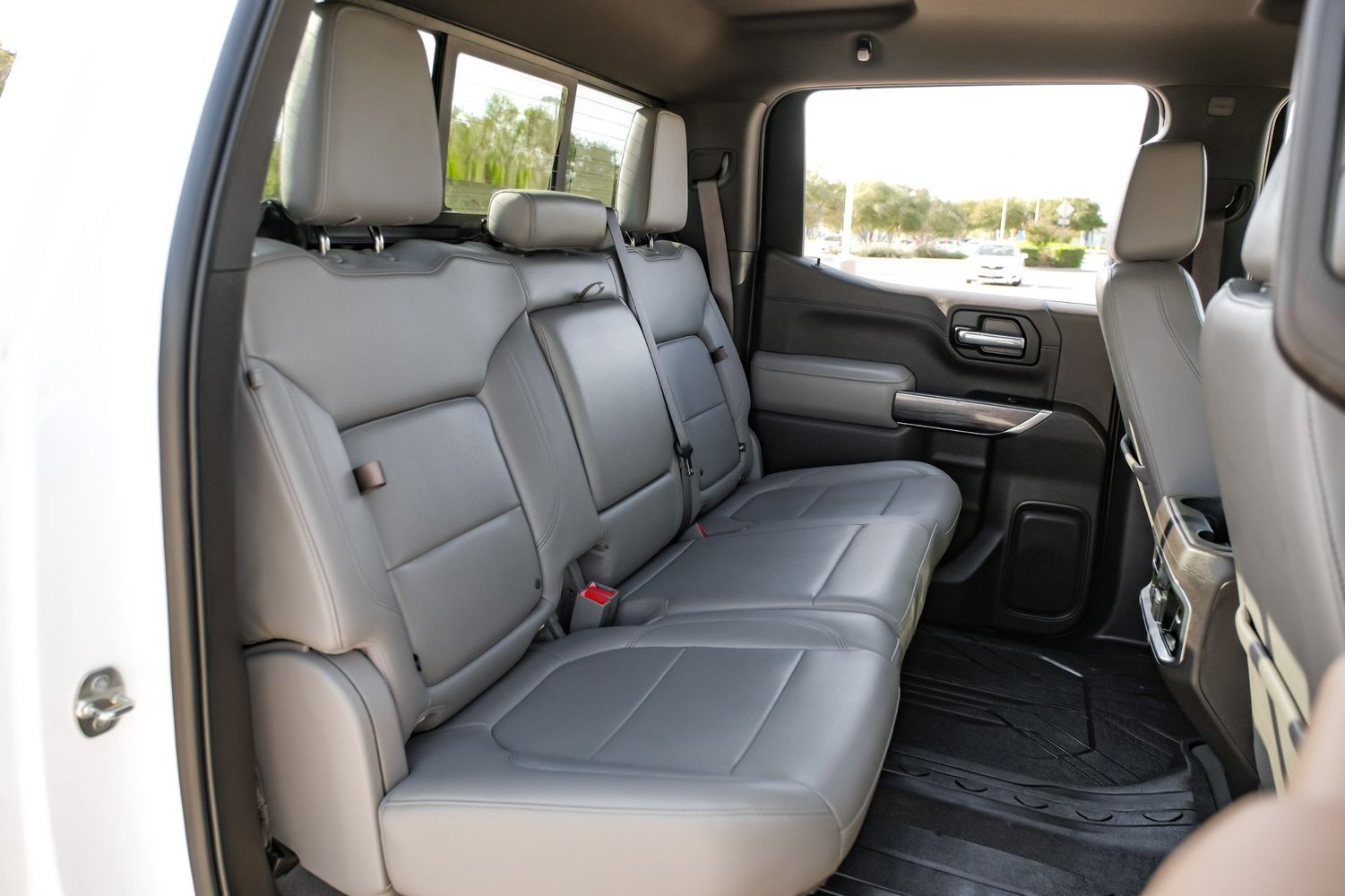 2019 Chevrolet Silverado LTZ photo 26