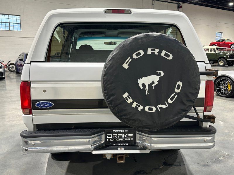 1995 Ford Bronco XLT, photo 4