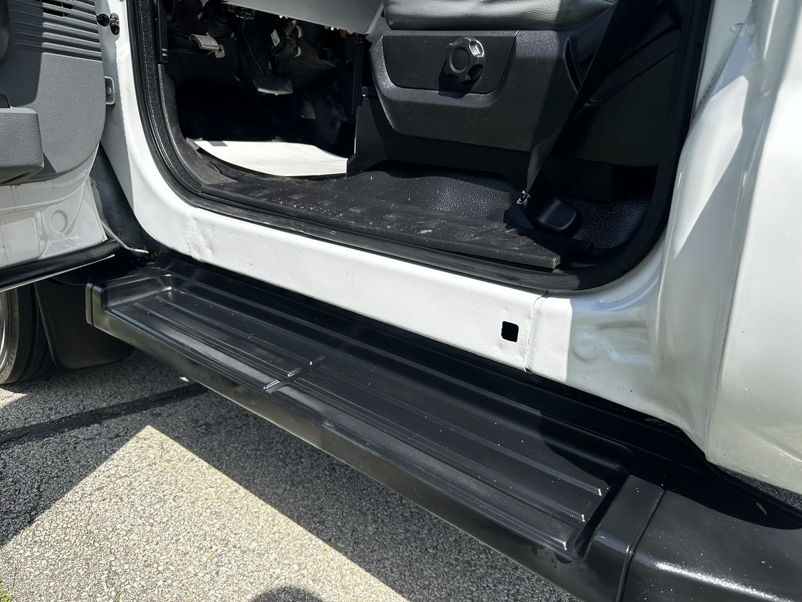 2014 Ford F-550 Chassis 41