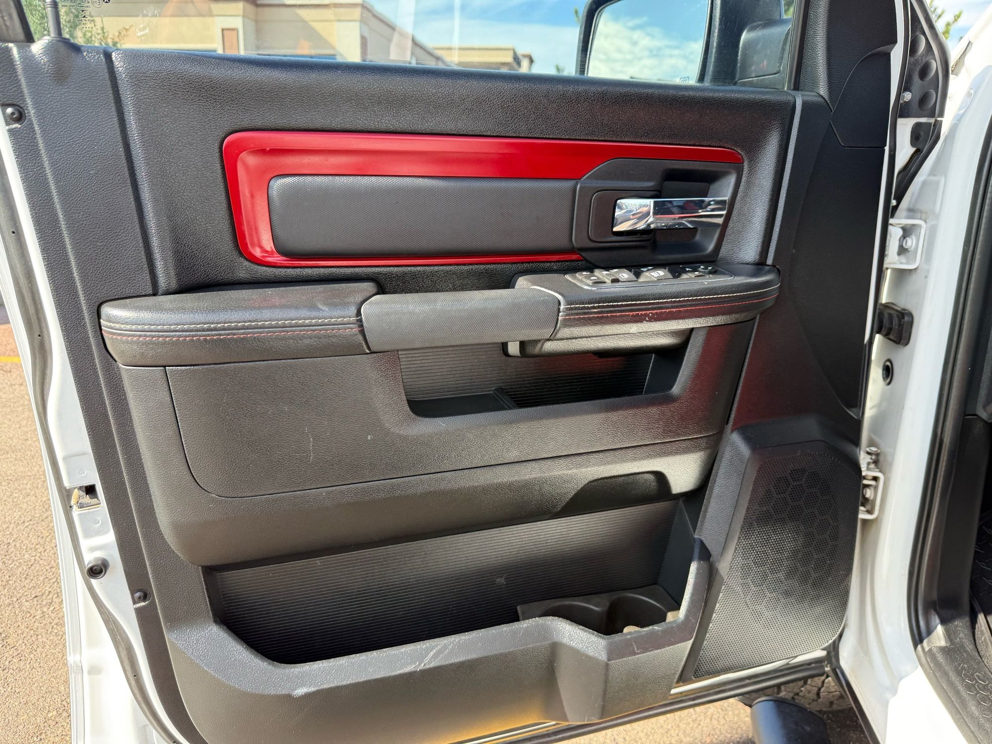 2016 Ram 1500 Rebel photo 14