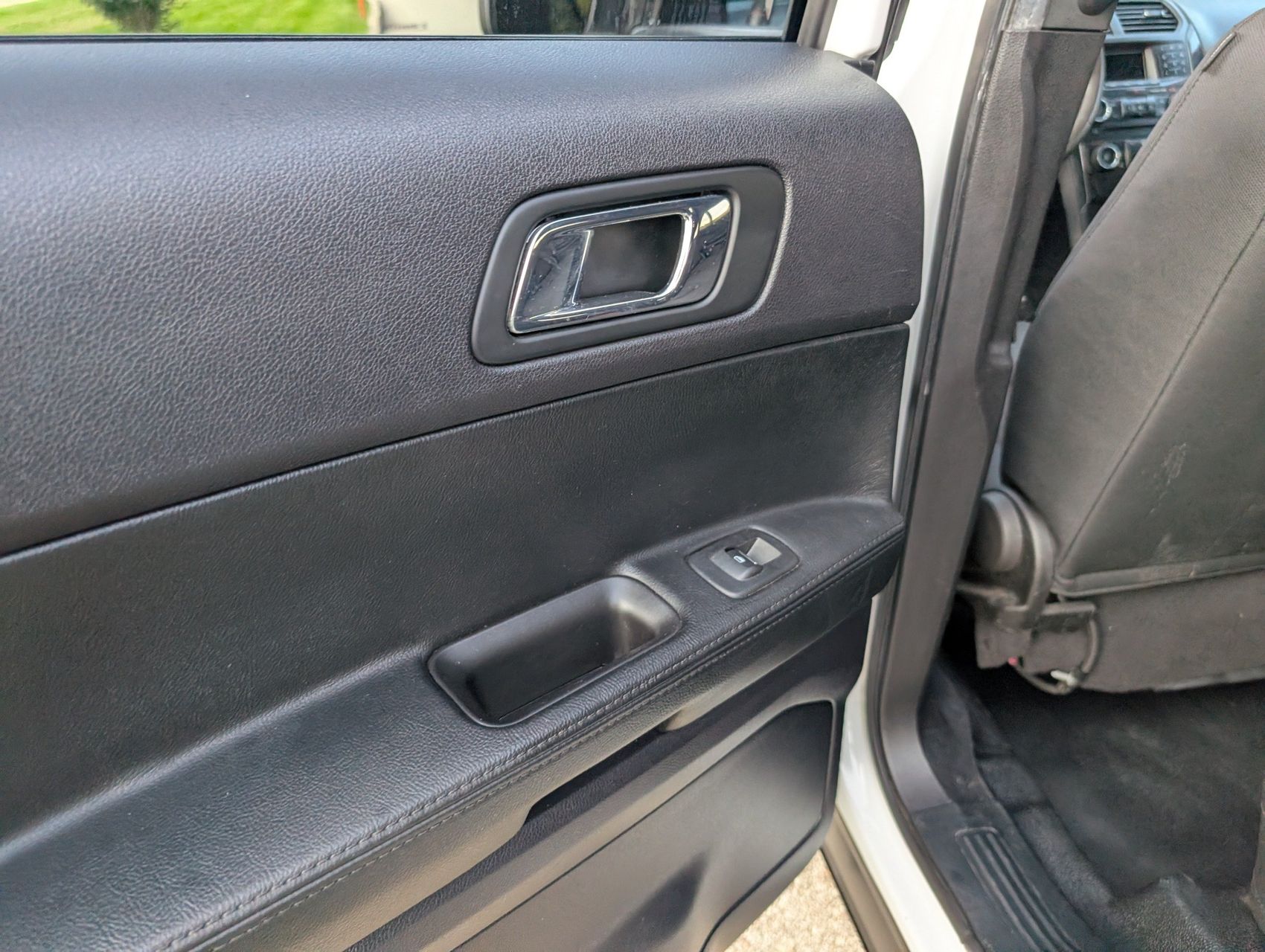 2018 Ford Explorer 35