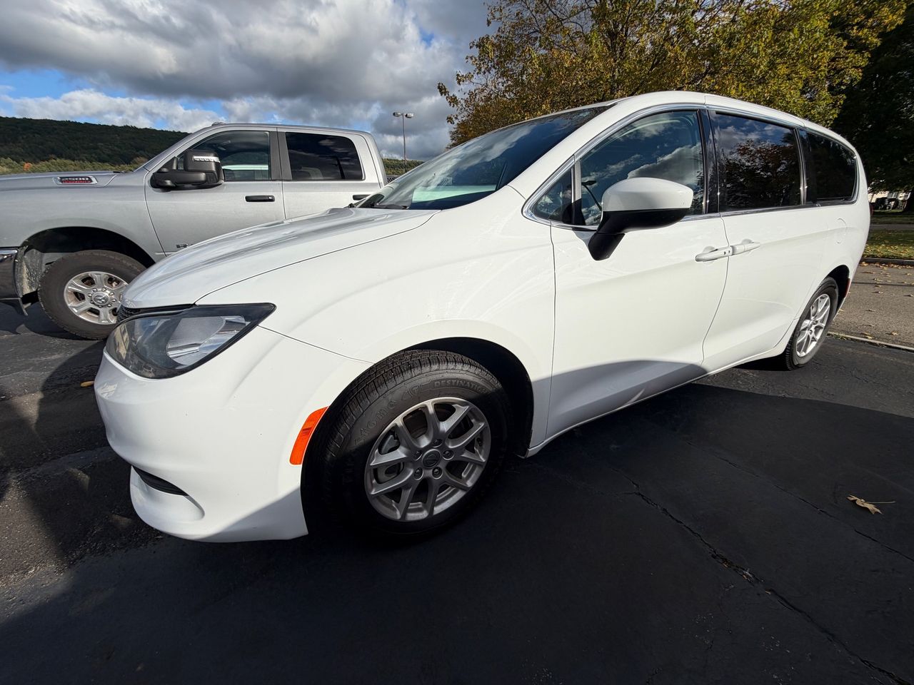 2021 Chrysler Voyager