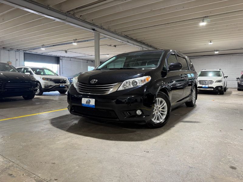  2016 Toyota Sienna XLE 8-Passenger   