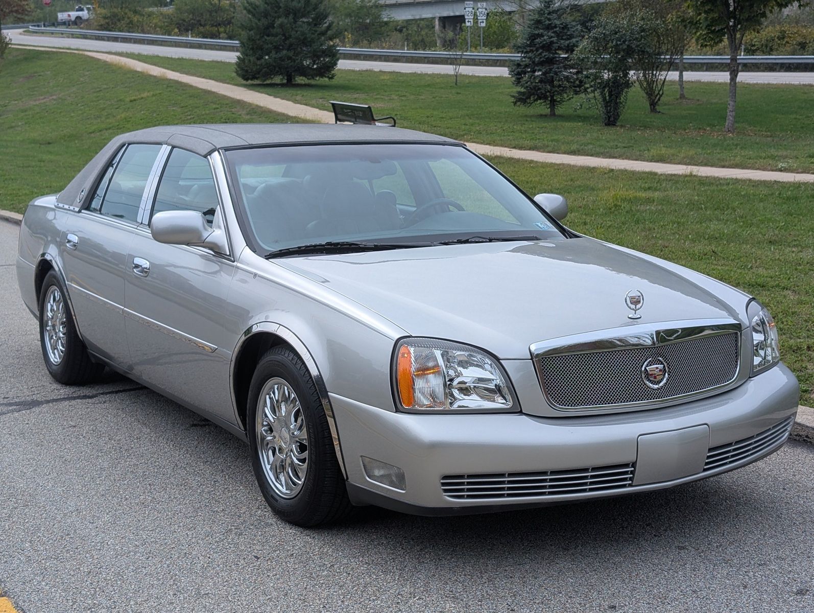 2005 Cadillac DeVille 3