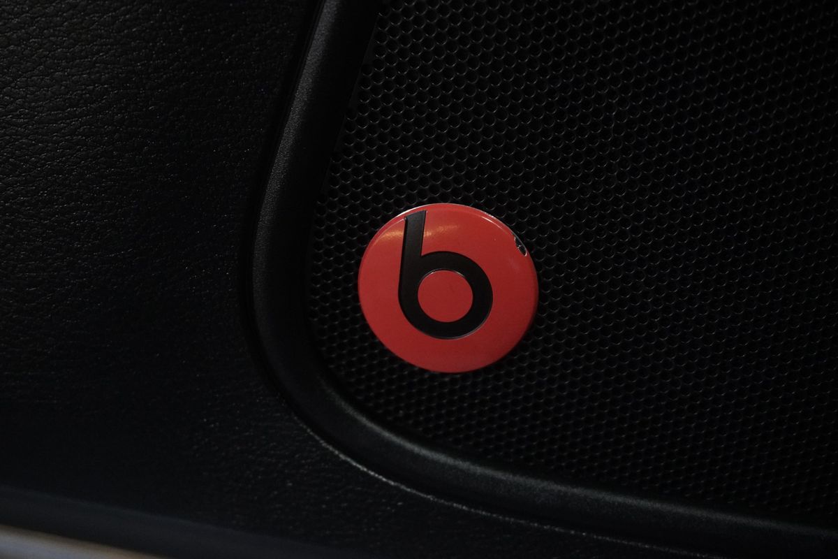 2013 Dodge Charger SXT