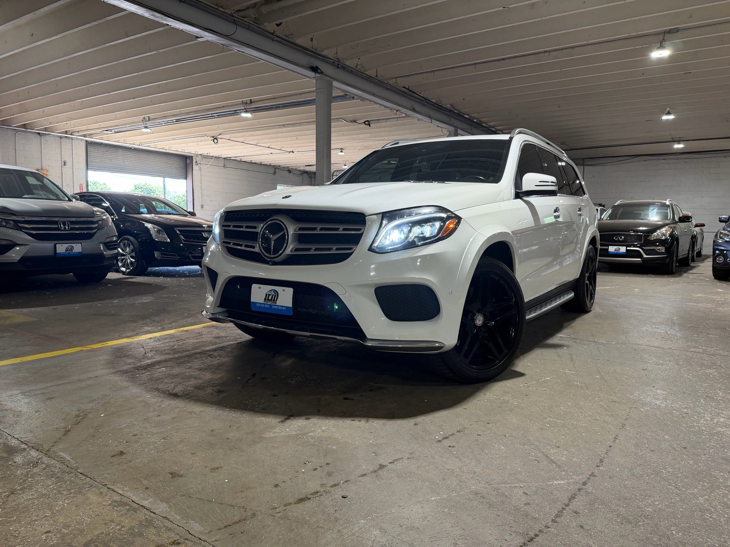 2017 Mercedes-Benz GLS GLS550's photo