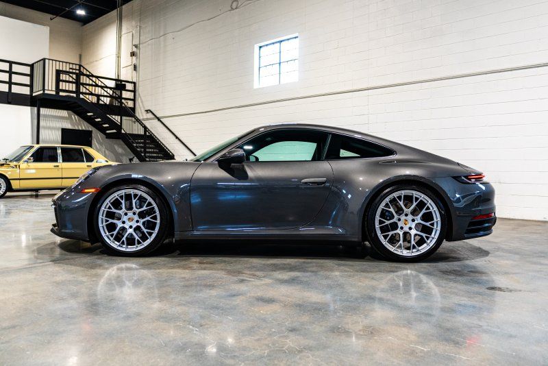 2024 Porsche 911 Carrera 4S, photo 2