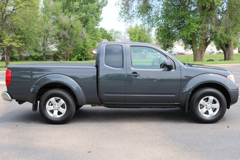 2012 Nissan Frontier Photos