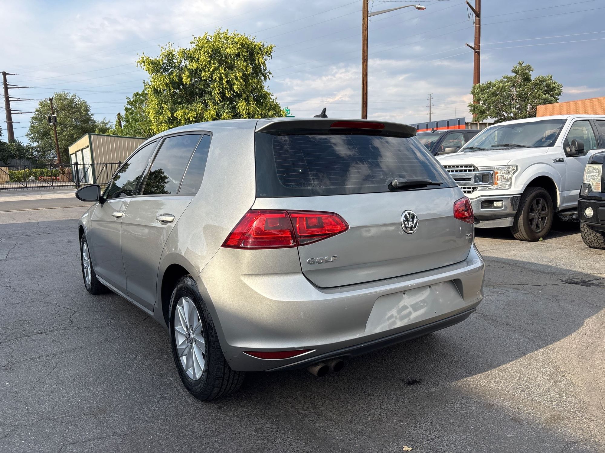2016 Volkswagen Golf Base TDI SEL photo 33