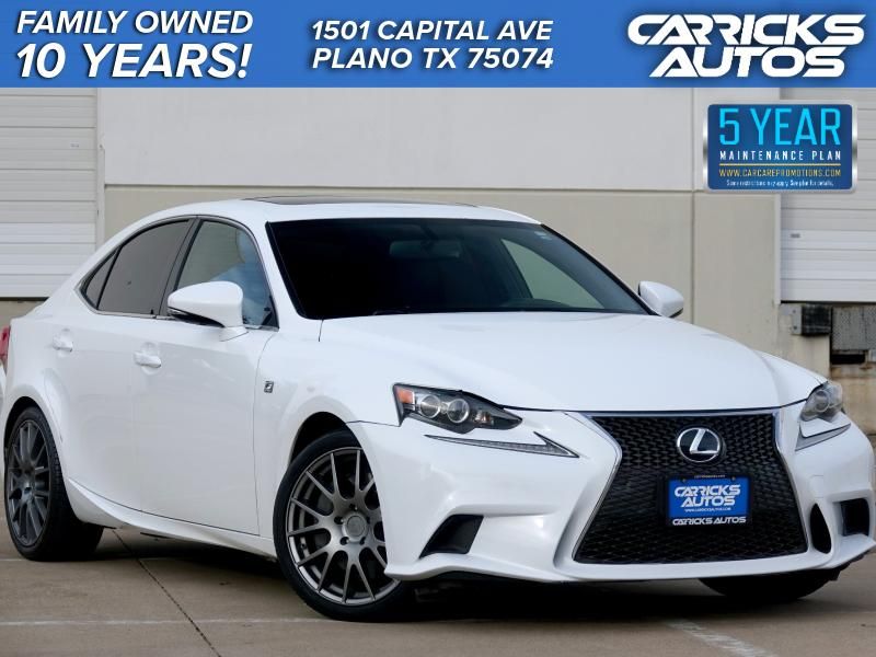 2016 Lexus IS 200t's photo