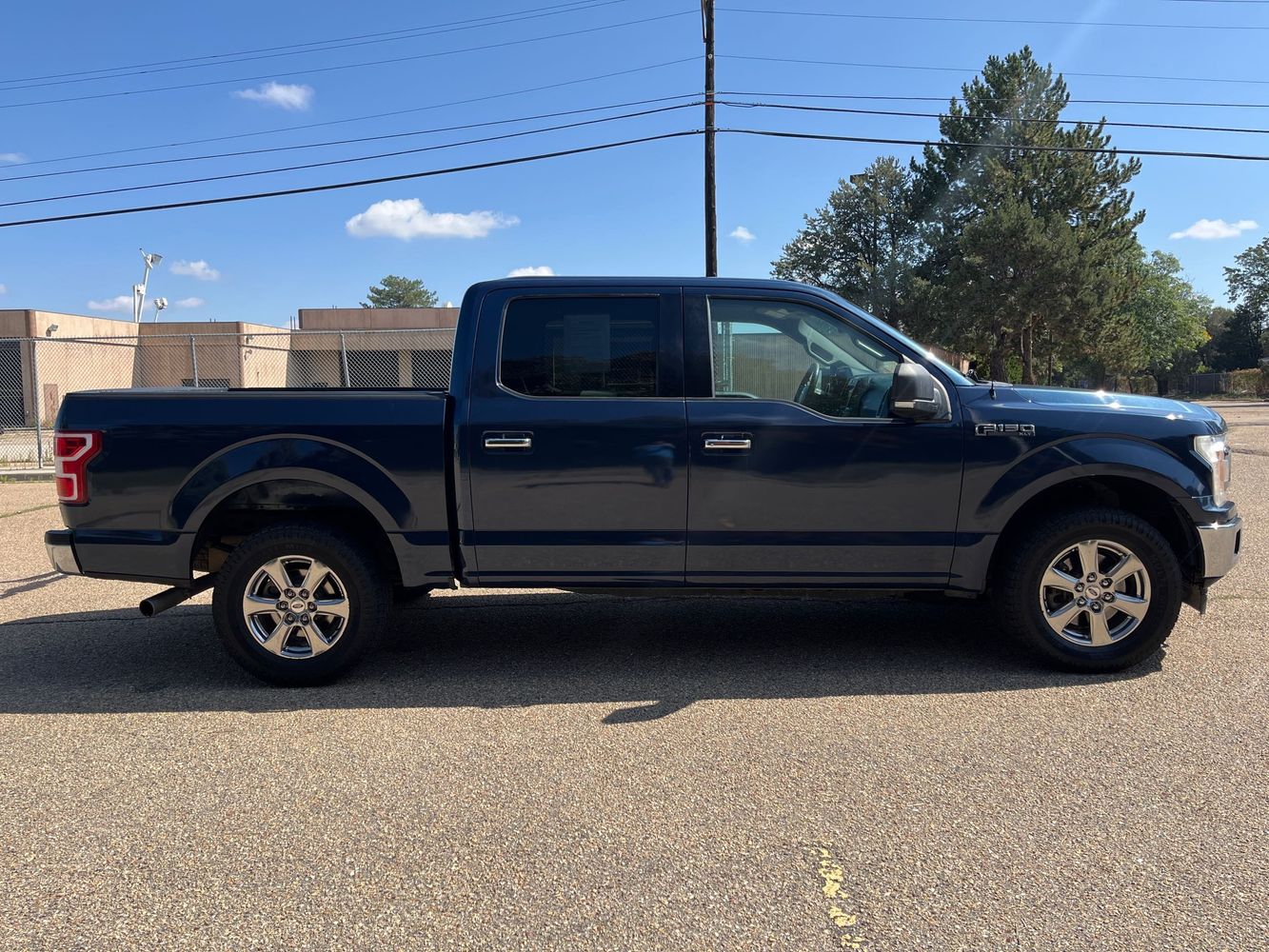 2018 Ford F-150 XLT photo 2