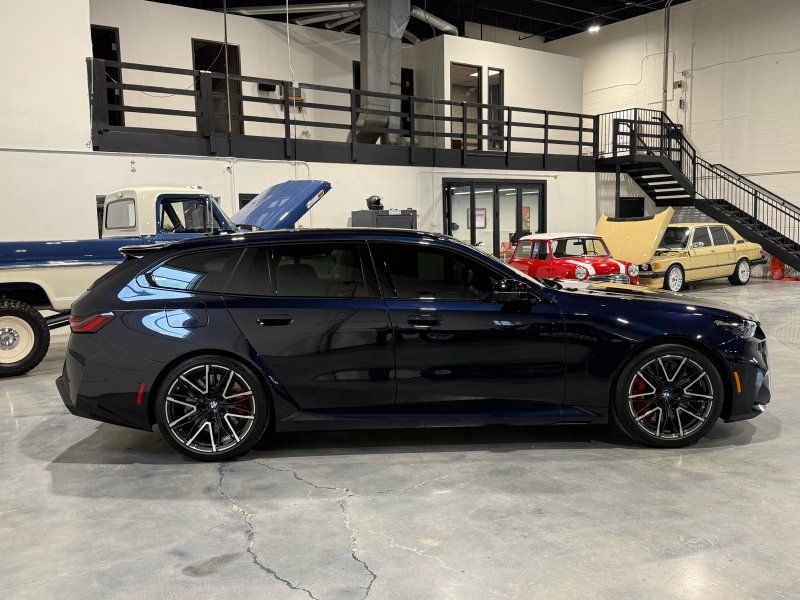 2025 BMW M5 Touring, photo 6