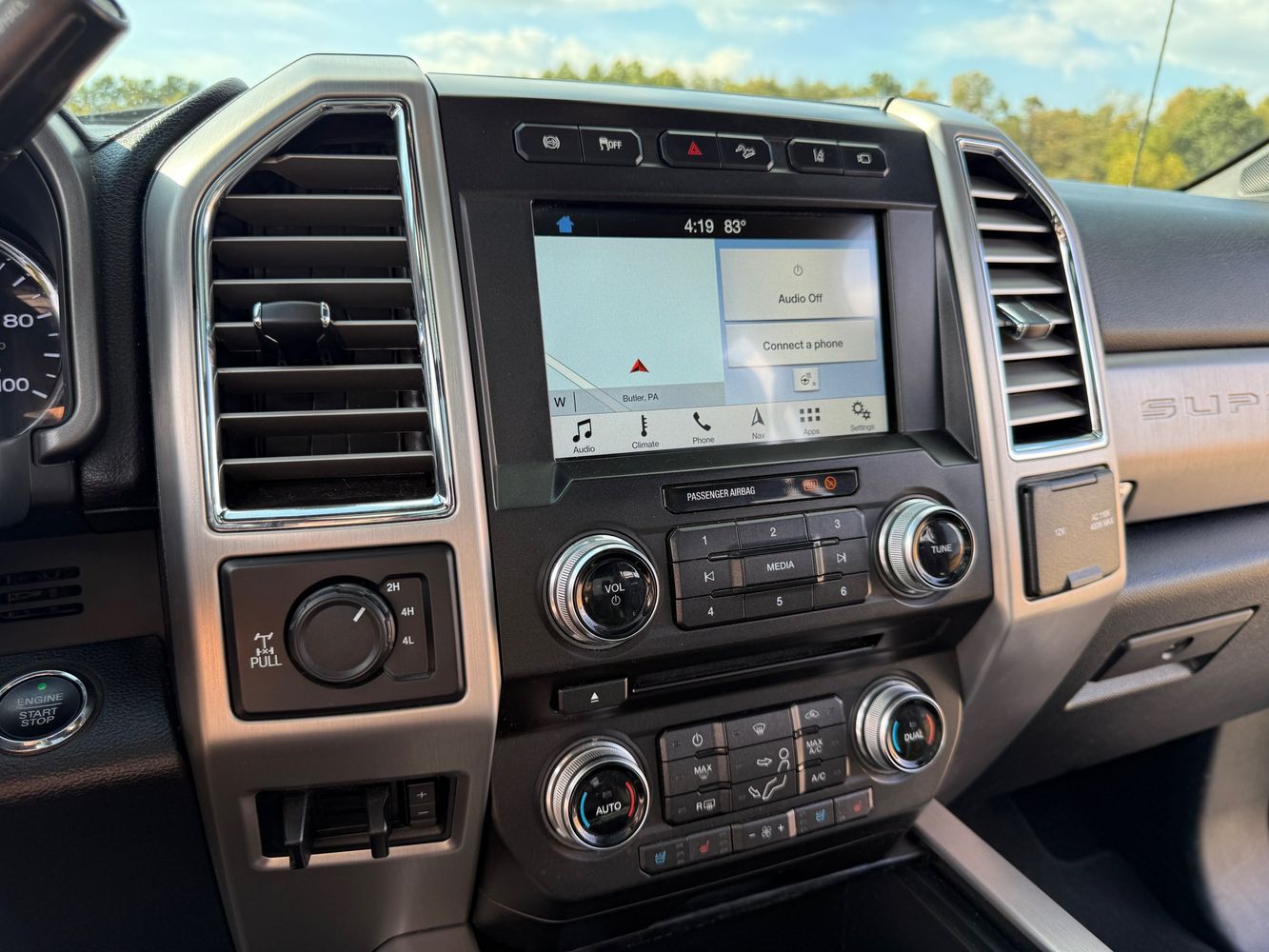 2018 Ford F-350 Platinum photo 24