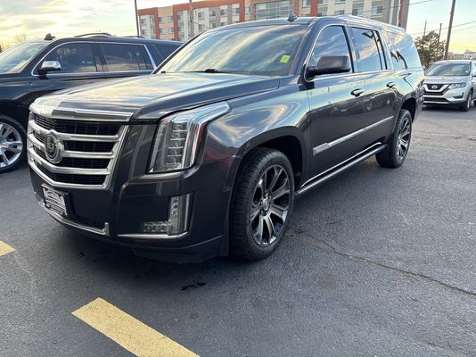 2015 Cadillac Escalade ESV Premium's photo