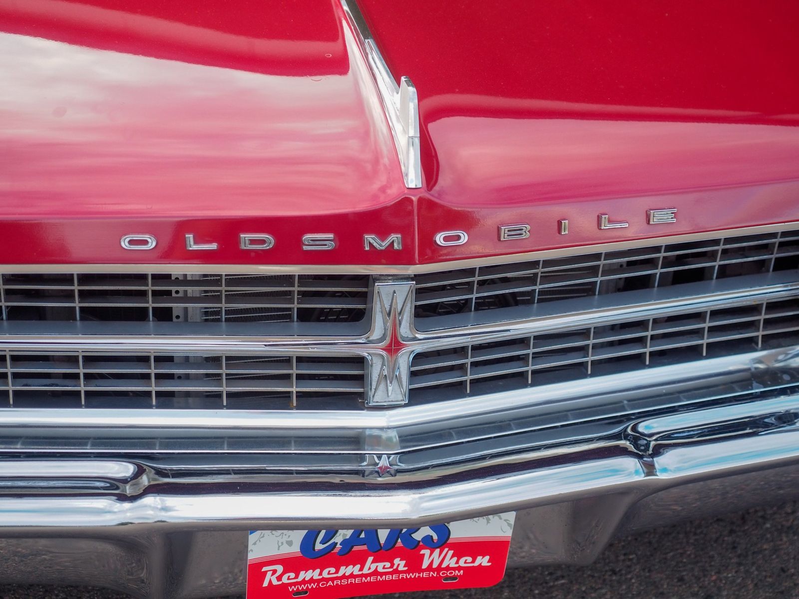 1963 Oldsmobile Starfire 24