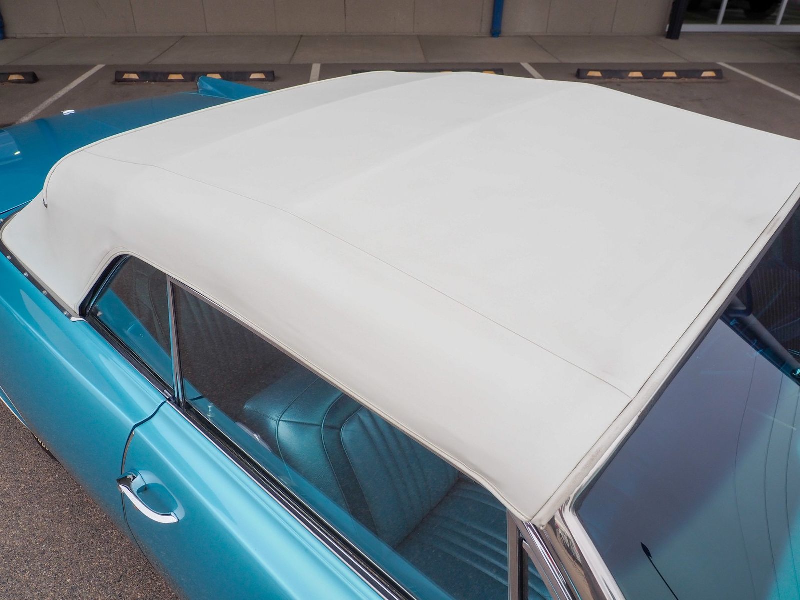 1963 Pontiac Bonneville 32