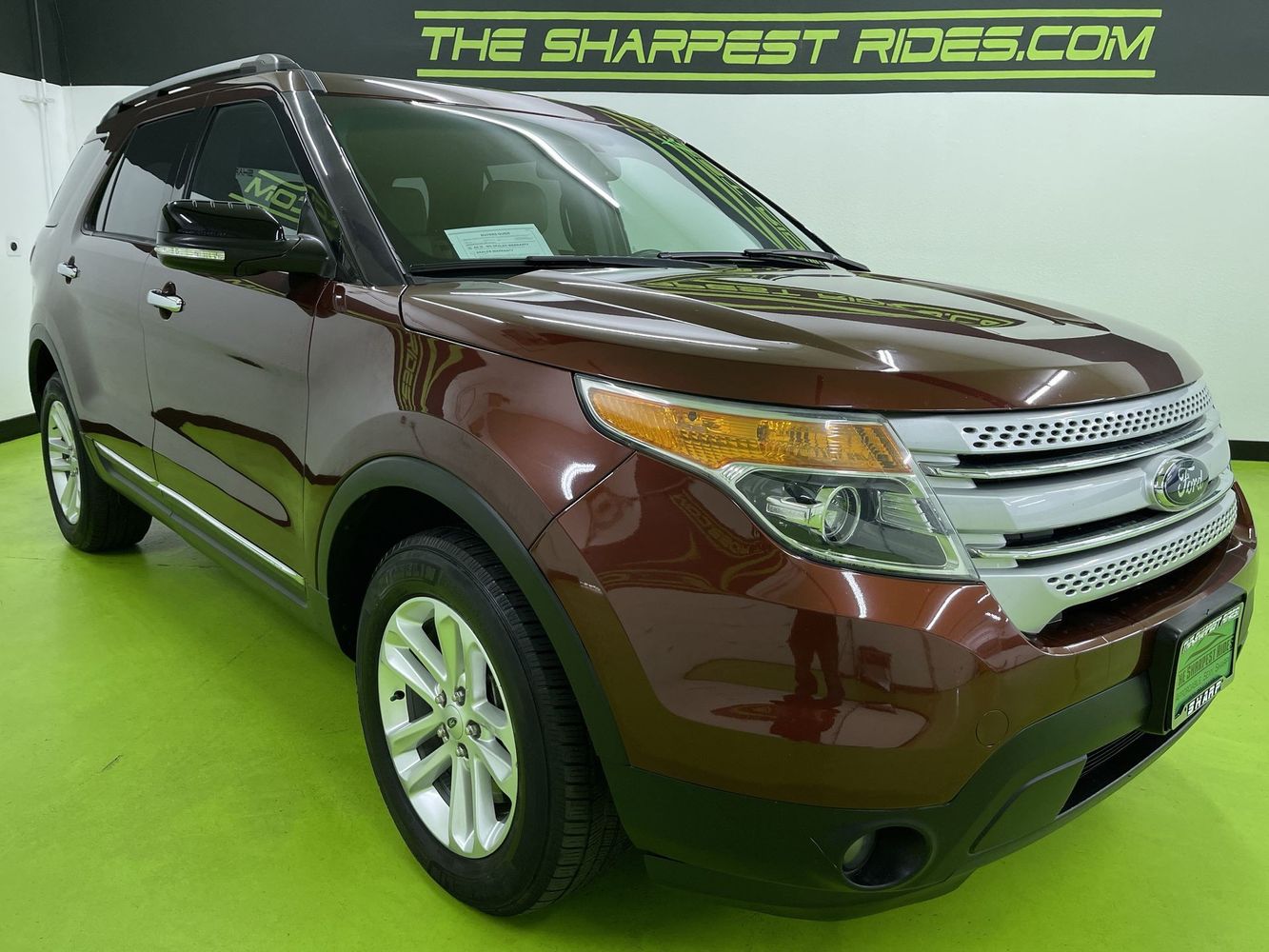 2015 Ford Explorer XLT photo 2