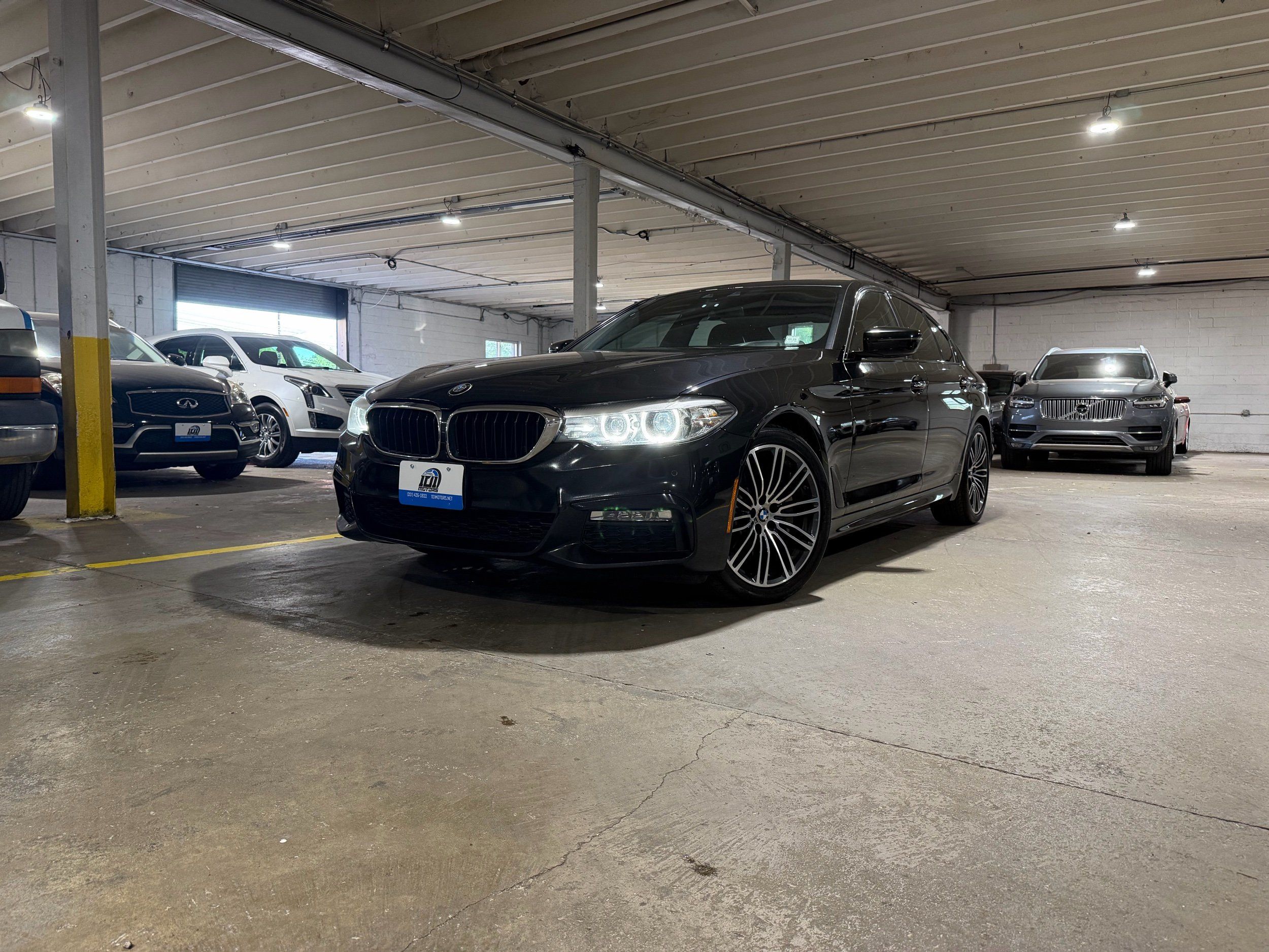 2018 BMW 5 Series 540i xDrive Sedan's photo