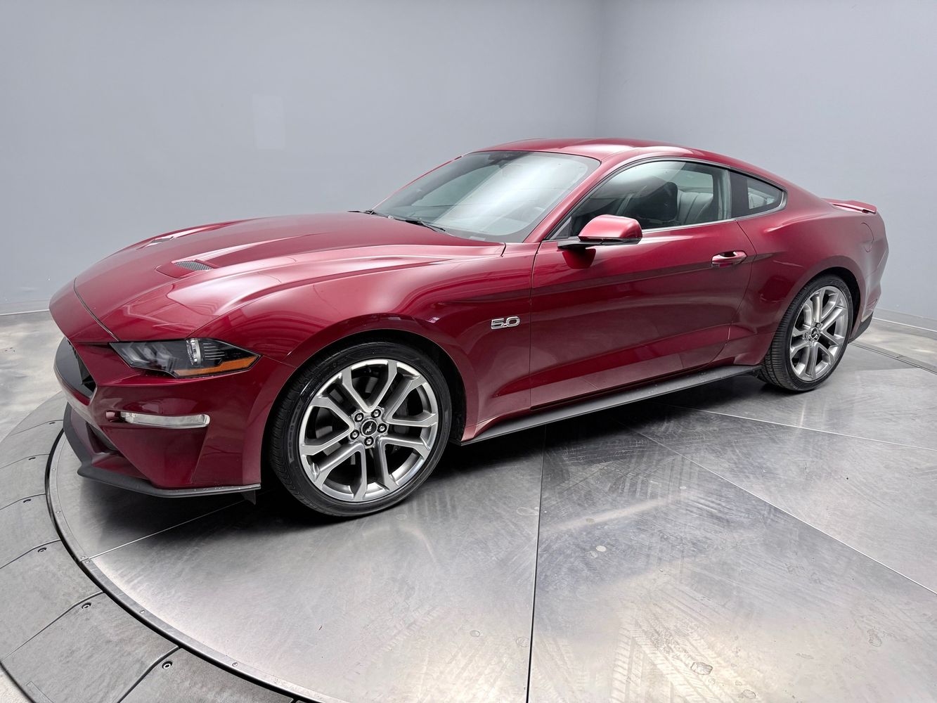 2019 Ford Mustang GT Coupe Premium's photo
