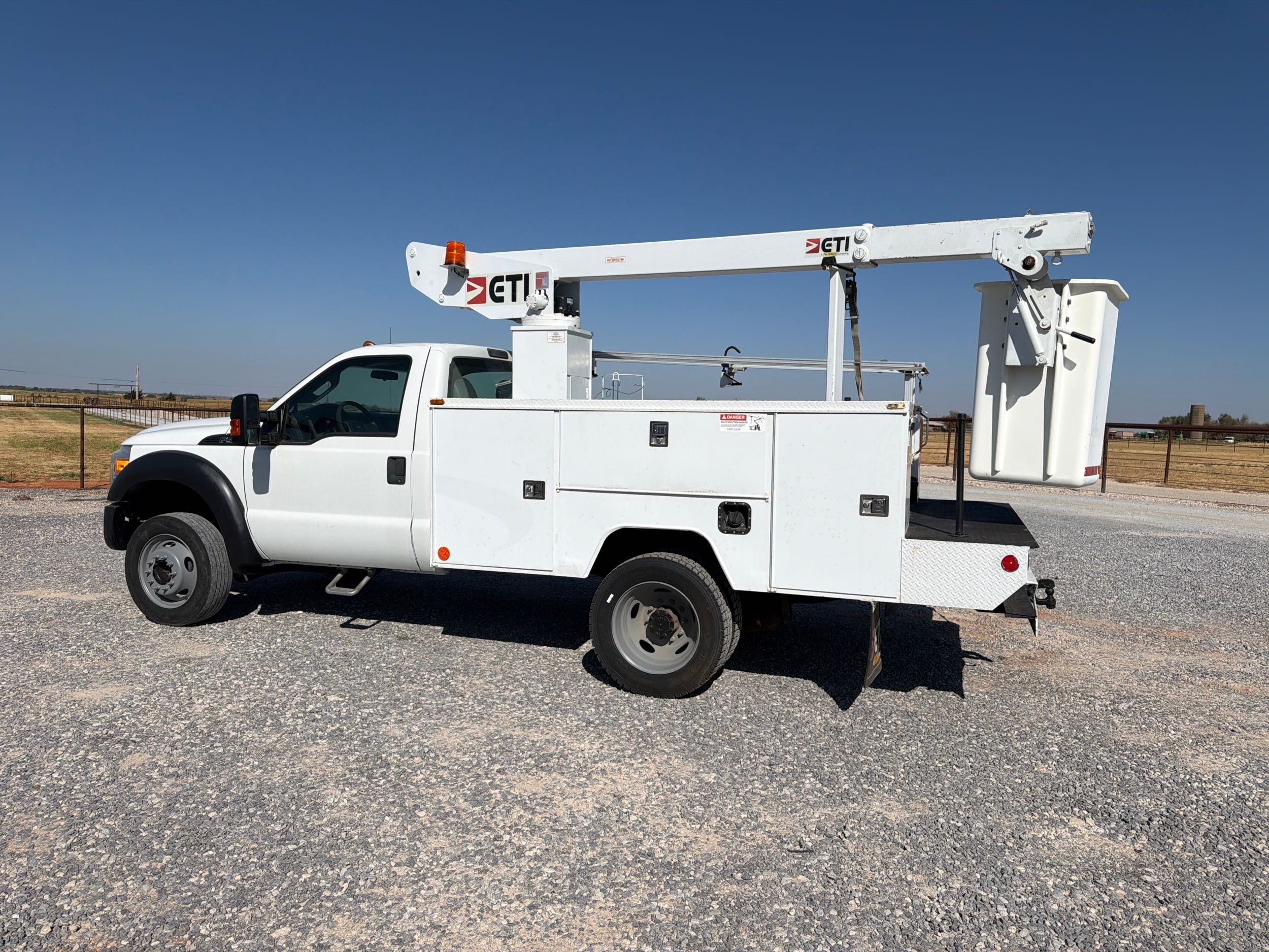 2016 Ford F-450 Super Duty Chassis Cab XL - Photo 5