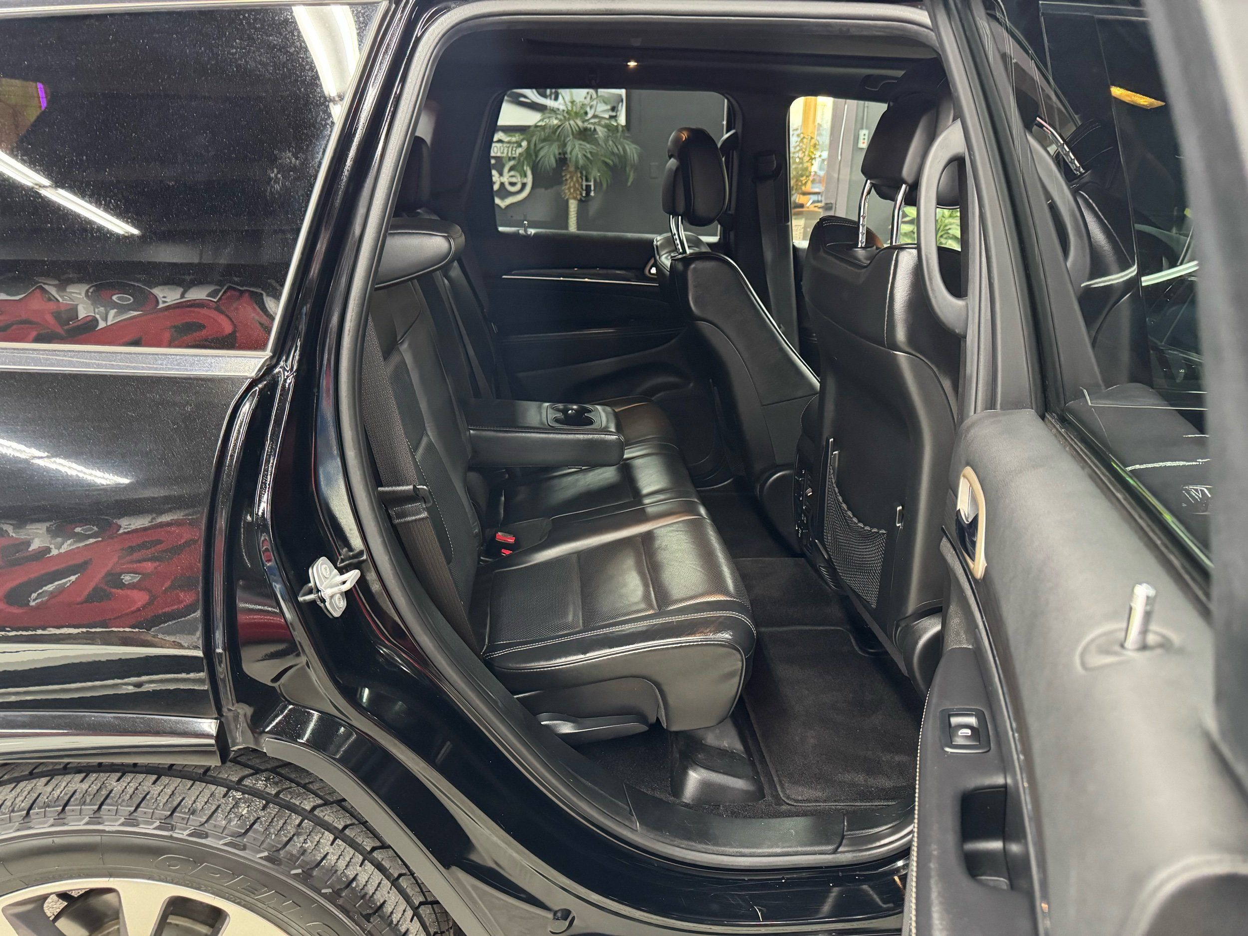 2017 Jeep Grand Cherokee Overland - Photo 17