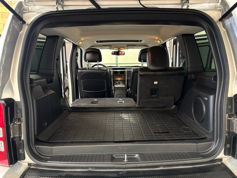 2012 Jeep Liberty Limited Jet Edition - Photo 12