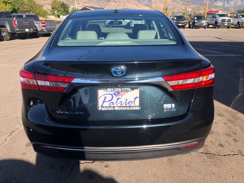 2015 Toyota Avalon Hybrid XLE Touring photo 4