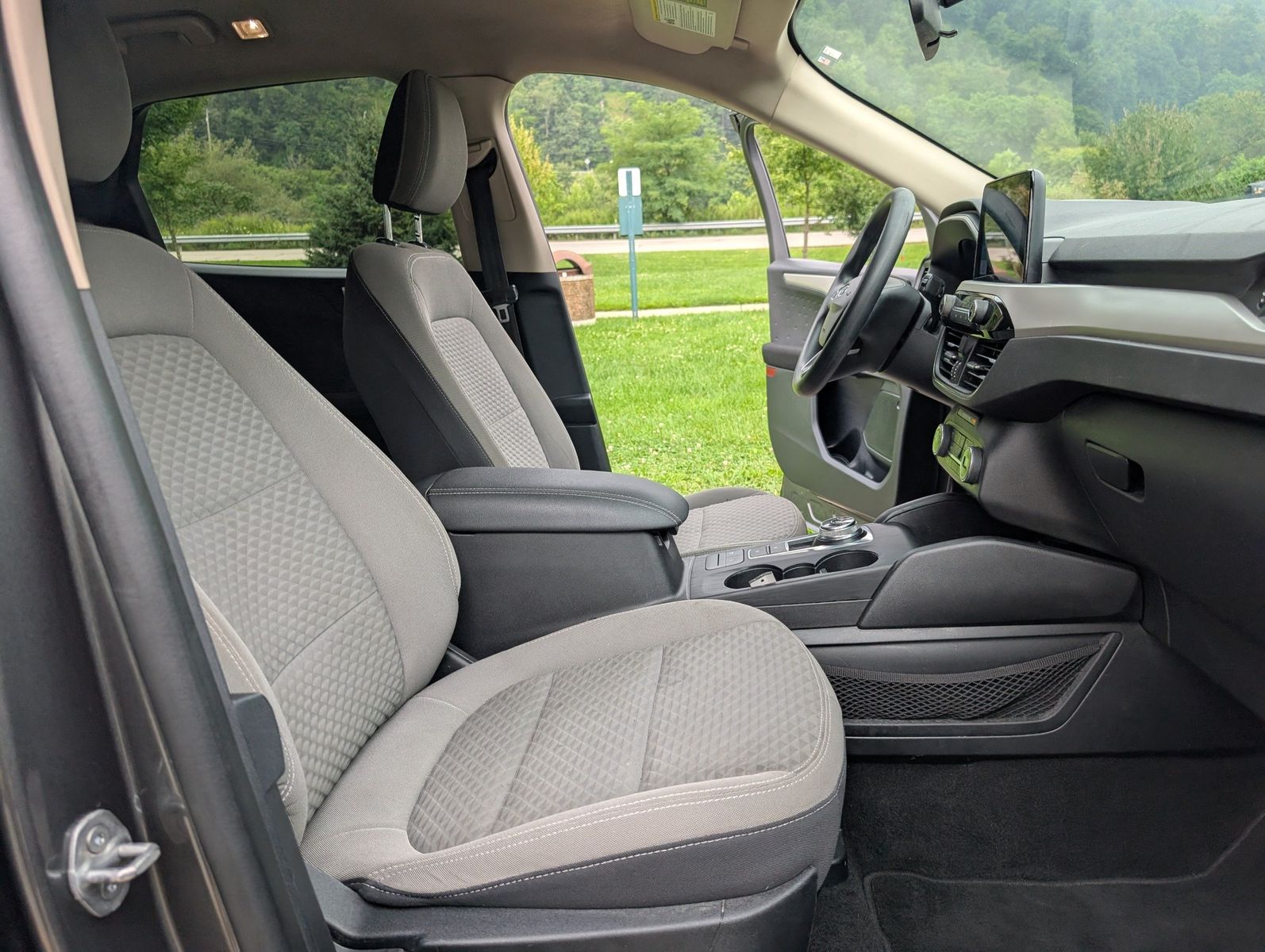 2020 Ford Escape 32