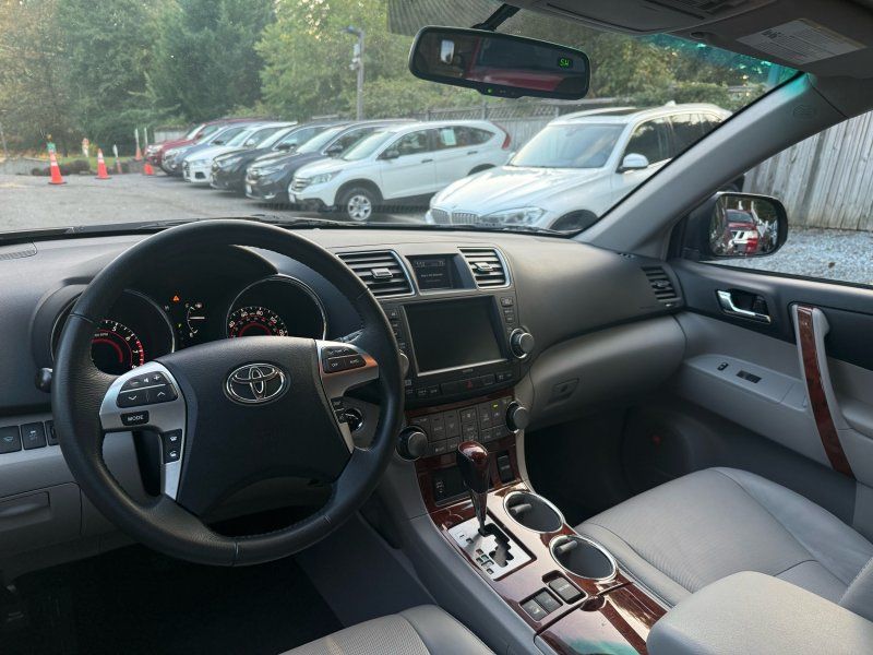 2012 Toyota Highlander Base Hybrid photo 9