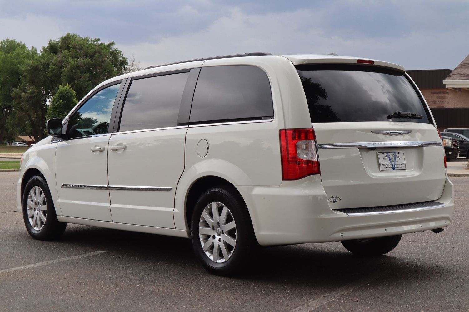 2012 Chrysler Town and Country TouringL Victory Motors of Colorado