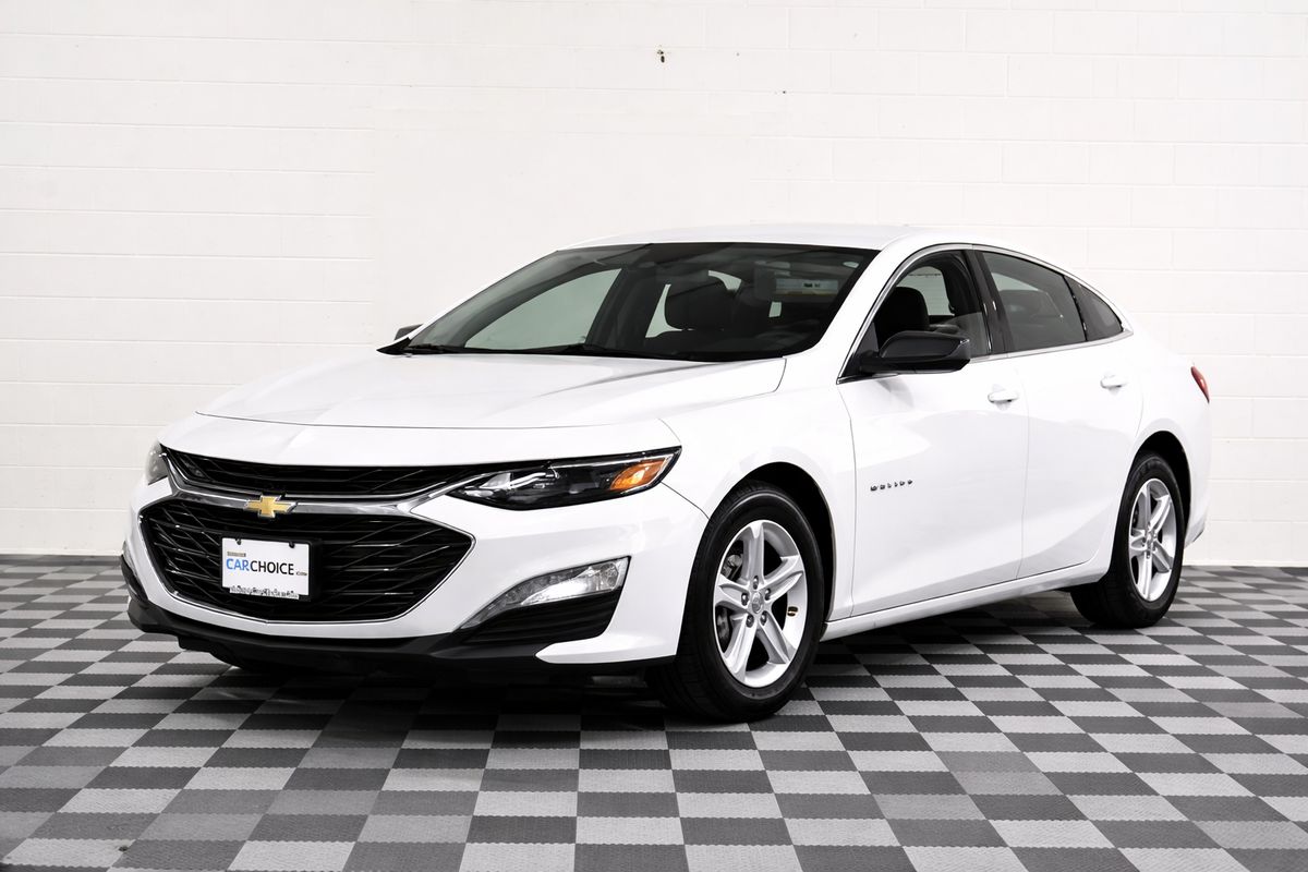 White 2023 Chevrolet Malibu LS Fleet FWD Sedan Front-Wheel Drive Continuously Variable Transmission