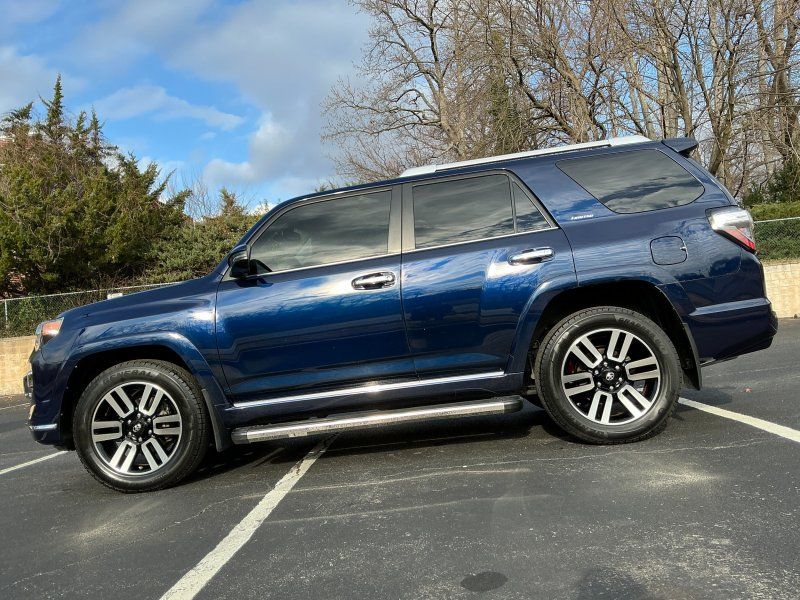 2021 Toyota 4Runner Limited's photo