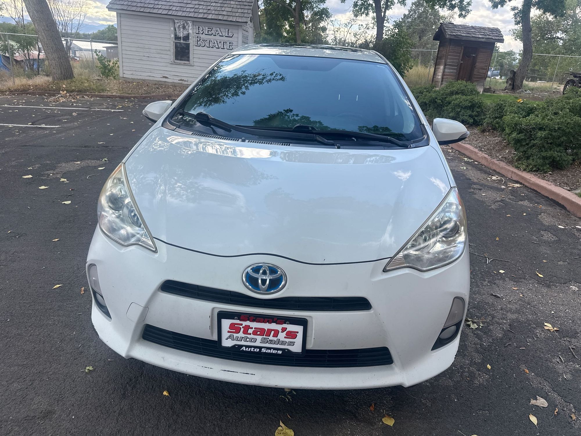2013 Toyota Prius C Four photo 8