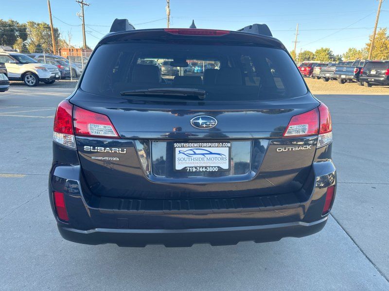 2013 Subaru Outback 2.5i Limited photo 4