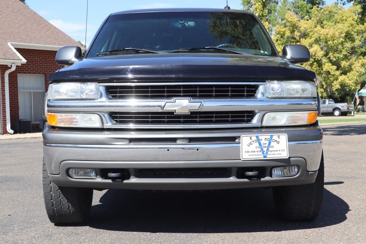 2002 Chevrolet Suburban 2500 LT | Victory Motors of Colorado