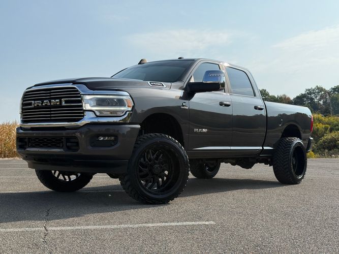 2024 Ram 2500 Laramie photo 2