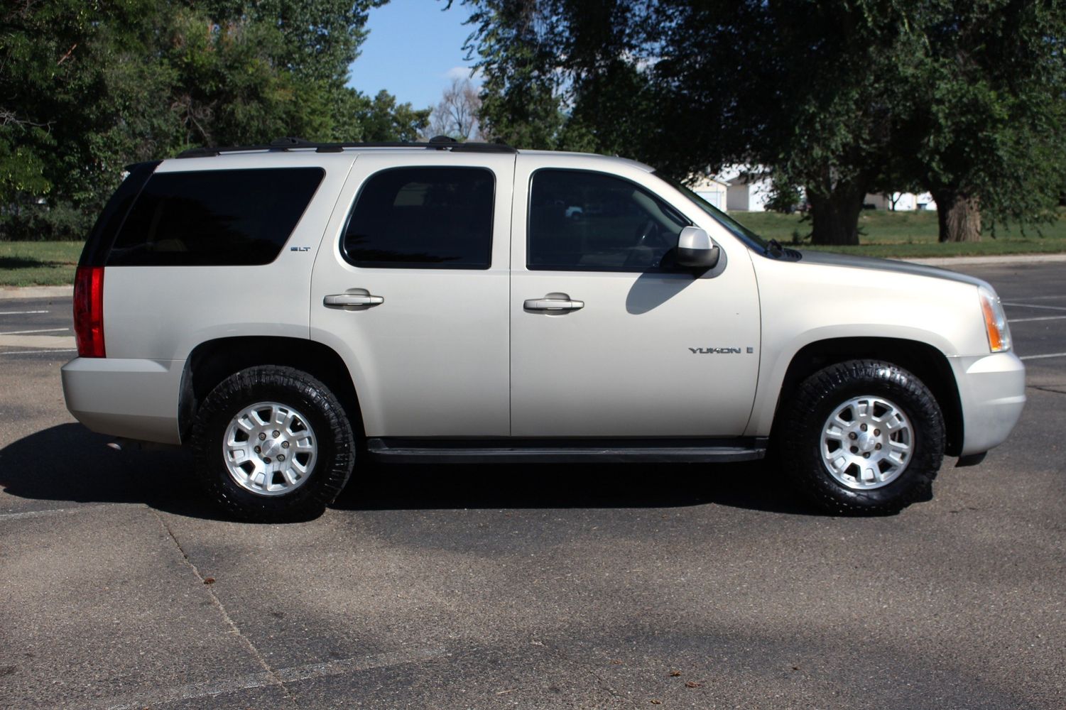 2007 GMC Yukon SLT | Victory Motors of Colorado