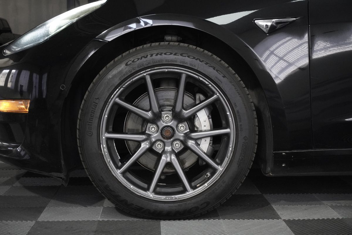 2019 Tesla Model 3 Long Range