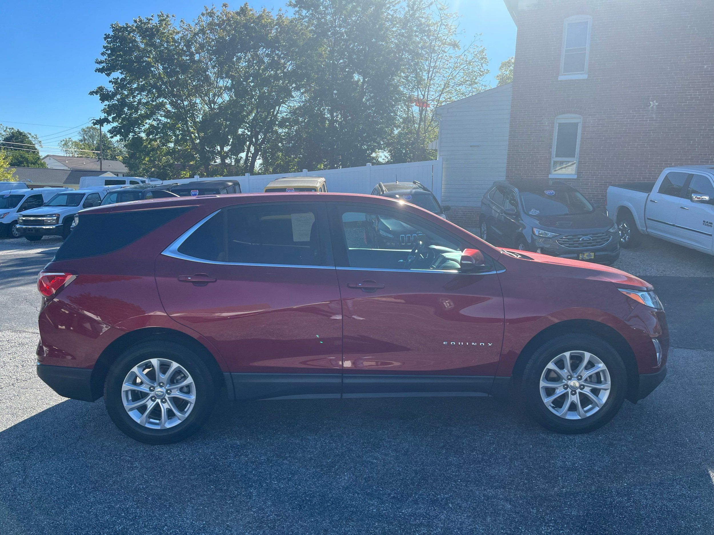 2018 Chevrolet Equinox LT photo 4