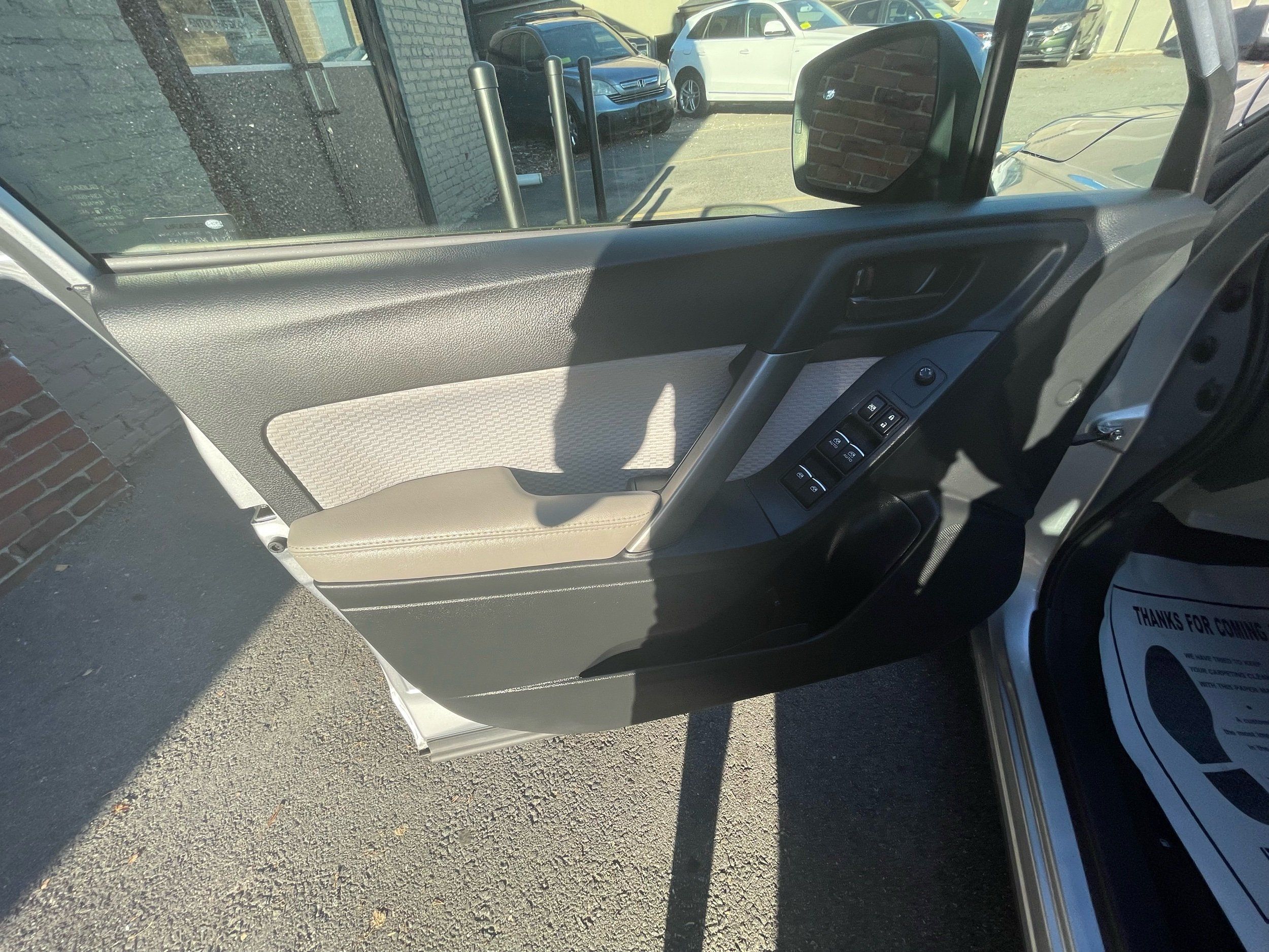 2017 Subaru Forester 2.5i Premium photo 7