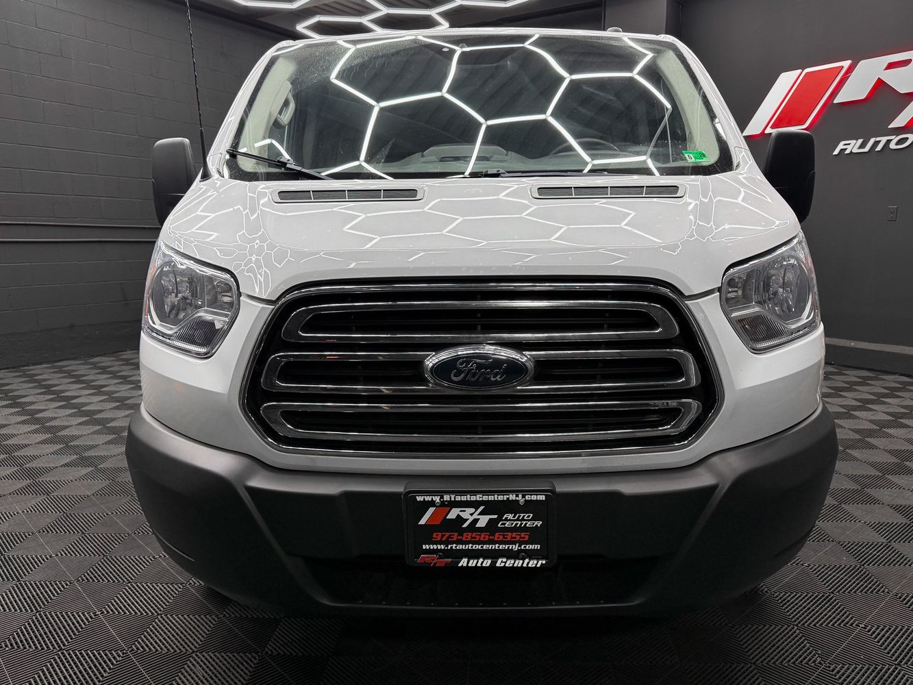 2019 Ford Transit photo 2