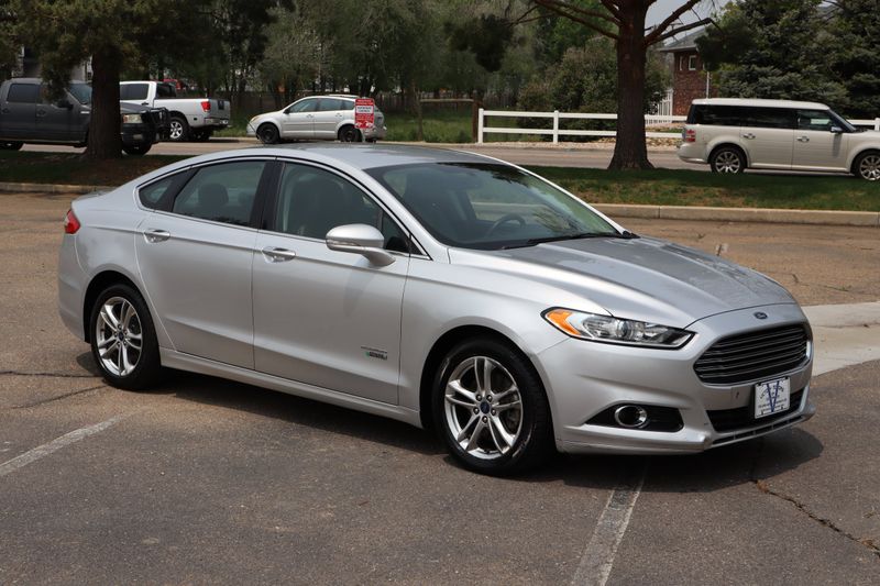 2015 Ford Fusion Energi Photos