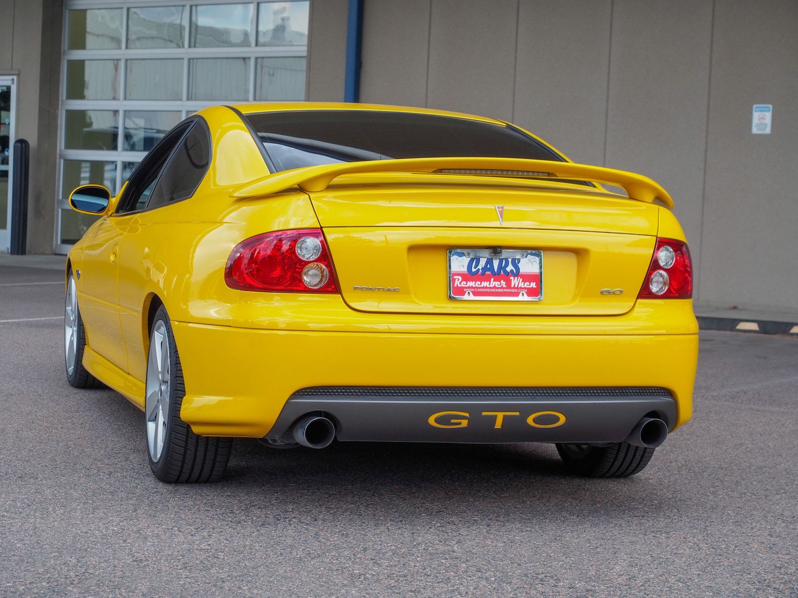 2005 Pontiac GTO 10