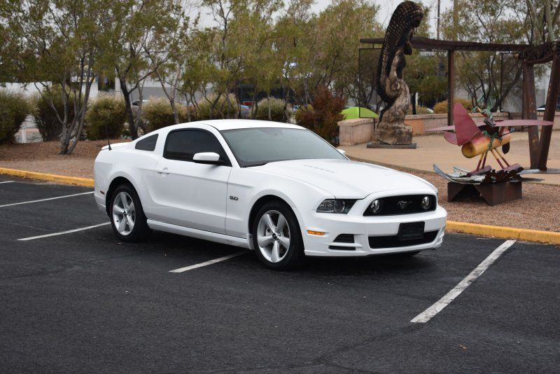 2014 Ford Mustang null photo 2