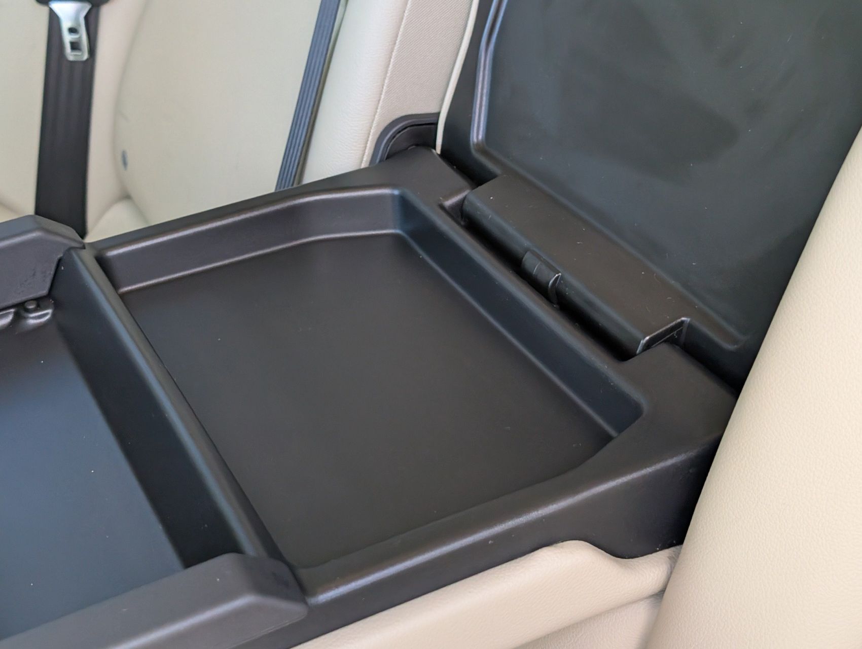 2016 Volvo XC60 73