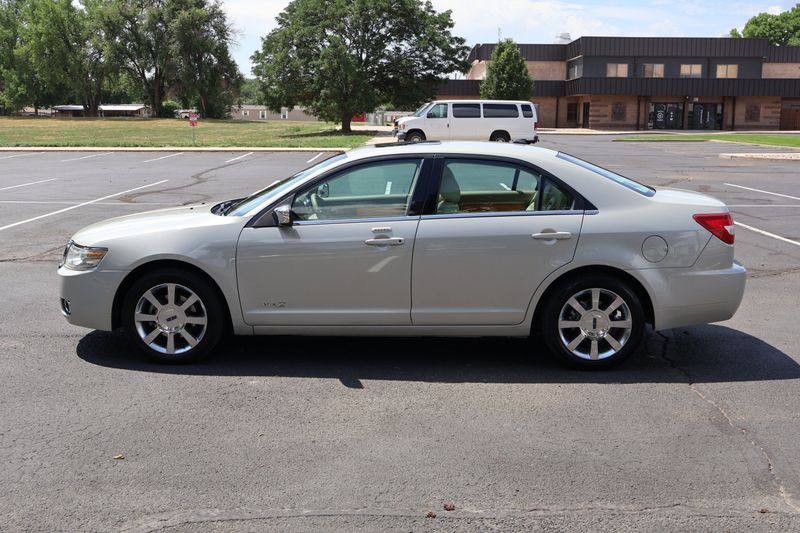 lic様 2009 Lincoln MKZ Sedan 4D Price, Listings & Reviews | Kelley Blue Book