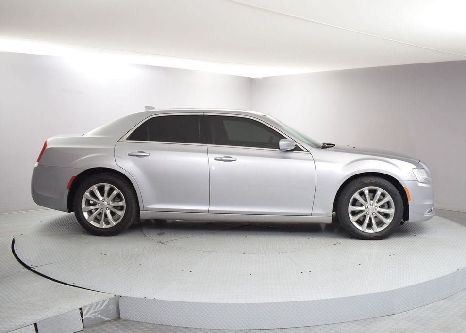 2015 Chrysler 300 Limited