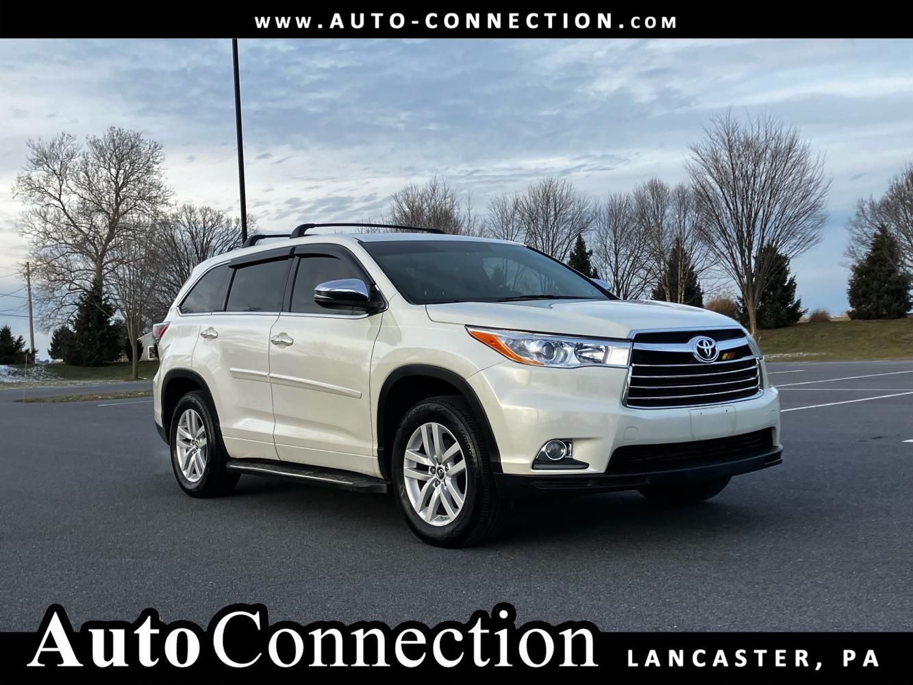 Toyota Highlander's photo